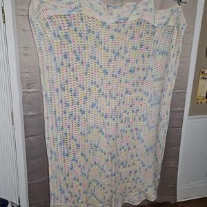 White Pink Blue Baby Granny Stitch Crochet Knit Blanket Throw 51x83